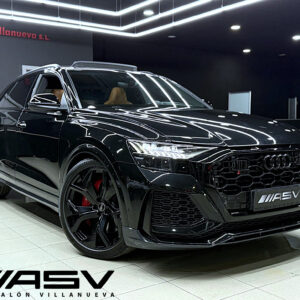 AUDI RSQ8