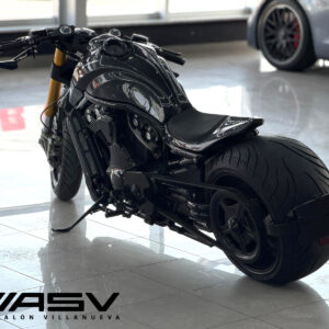 HARLEY DAVIDSON V-ROD